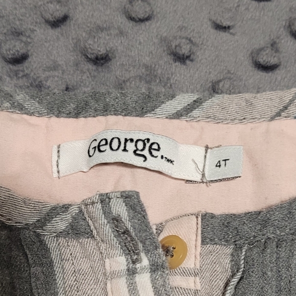 3 for $15 - George Plaid Top - Picture 3 of 3